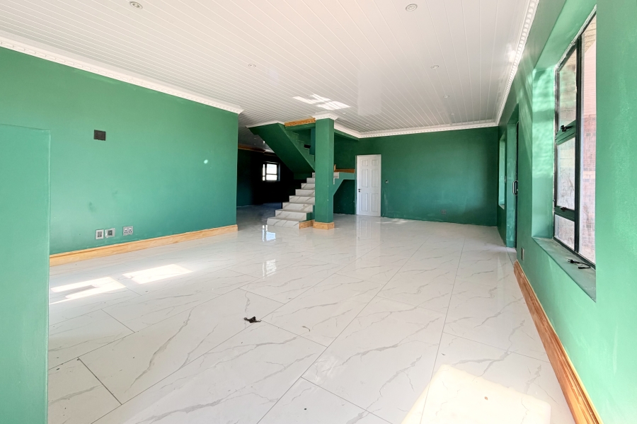 5 Bedroom Property for Sale in Hawston Western Cape